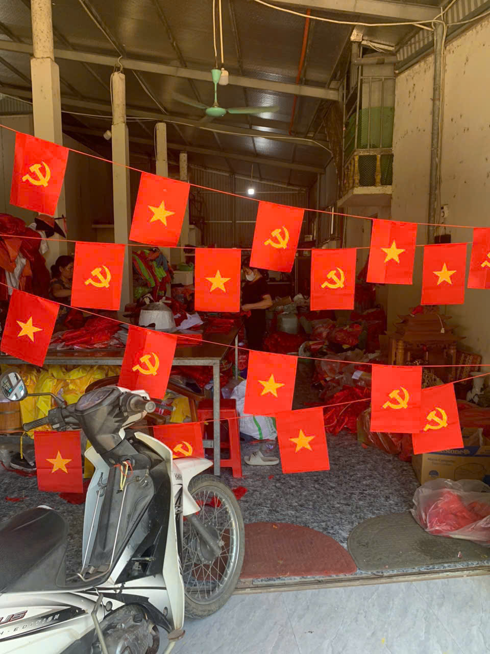 Bán Cờ Tổ Quốc Tại Hà Nội – Xưởng INCONI Chất Lượng, Giá Rẻ 5 gen h z7020060779615 794ecf9f1bcc352347d6440eb31cf27b