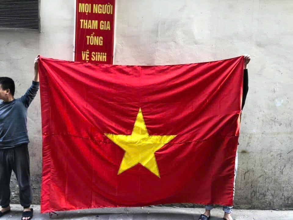 Cờ Tổ Quốc Cỡ Lớn – Xưởng In Cờ INCONI Uy Tín, Giá Rẻ 2 gen n z7048793759500 98f4097ea67c632869abbc5c36352fe6
