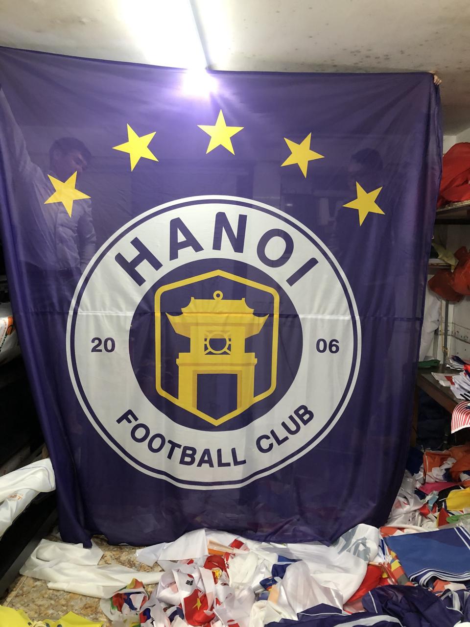 In cờ đội bóng – Xưởng in cờ INCONI