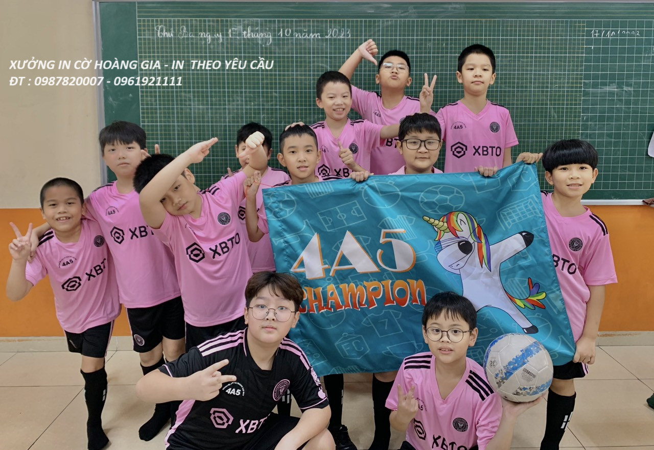 In Cờ Lớp Giá Rẻ – xưởng in cờ INCONI