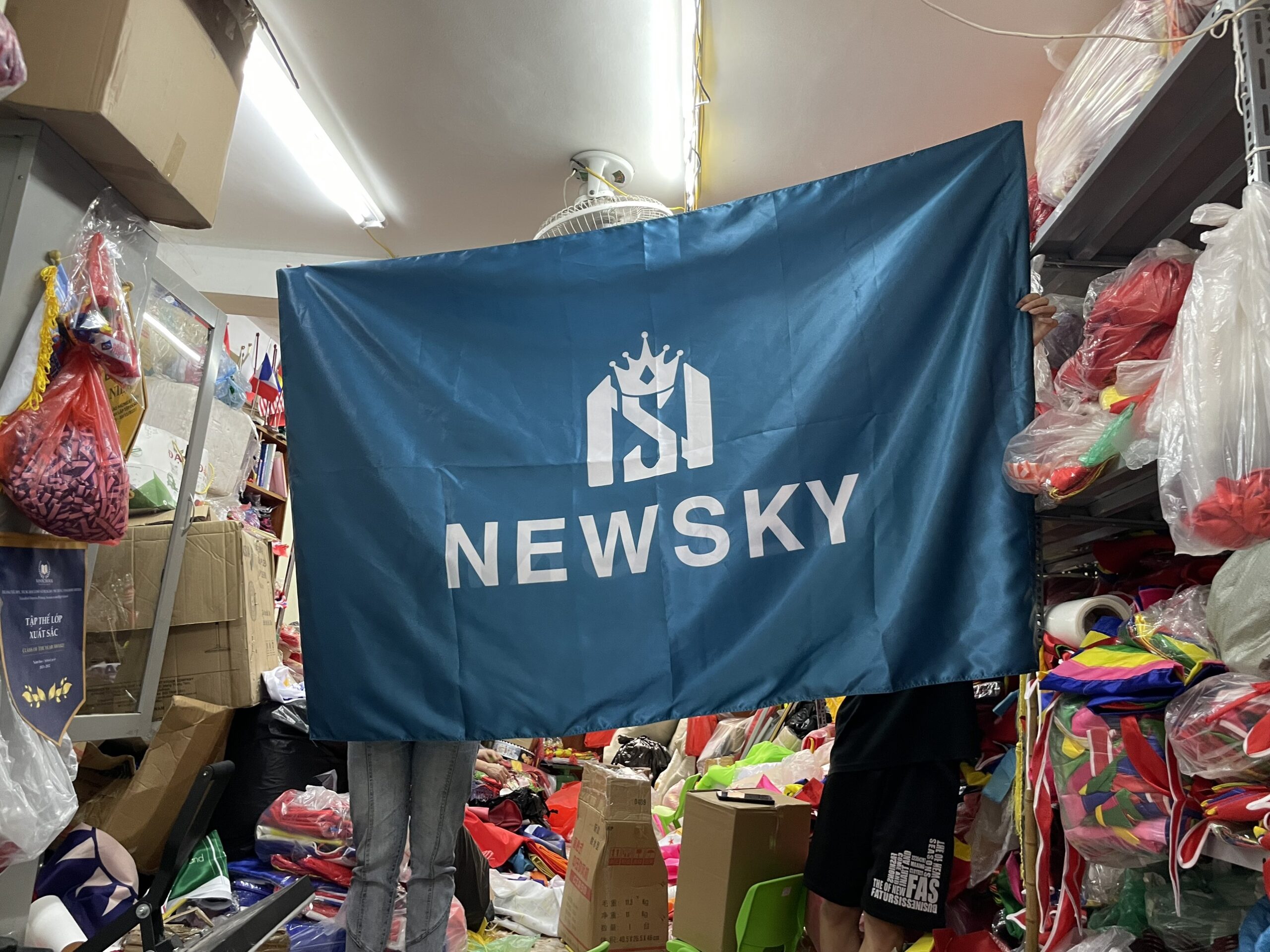 In Cờ Lấy Ngay Hà Nội – INCONI 2 Xưởng in cờ lấy ngay Hà Nội với công nghệ hiện đại