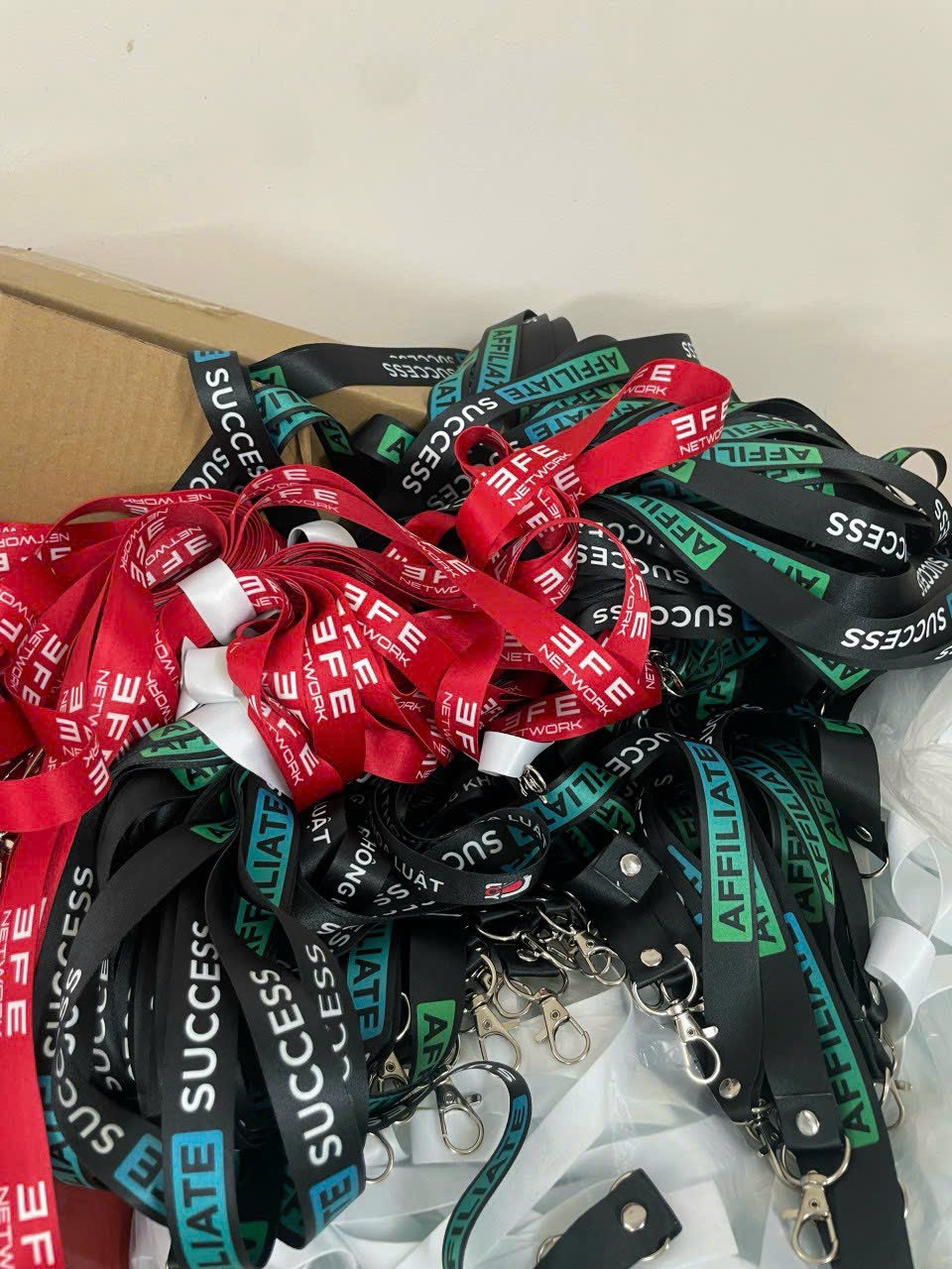 Dây đeo thẻ hàng không – Xưởng in INCONI tại Hà Nội 5 dây đeo thẻ học sinh