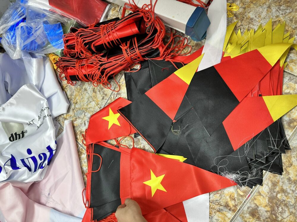 Bán cờ dây Tổ Quốc uy tín, chất lượng tại Hà Nội – Xưởng in cờ INCONI