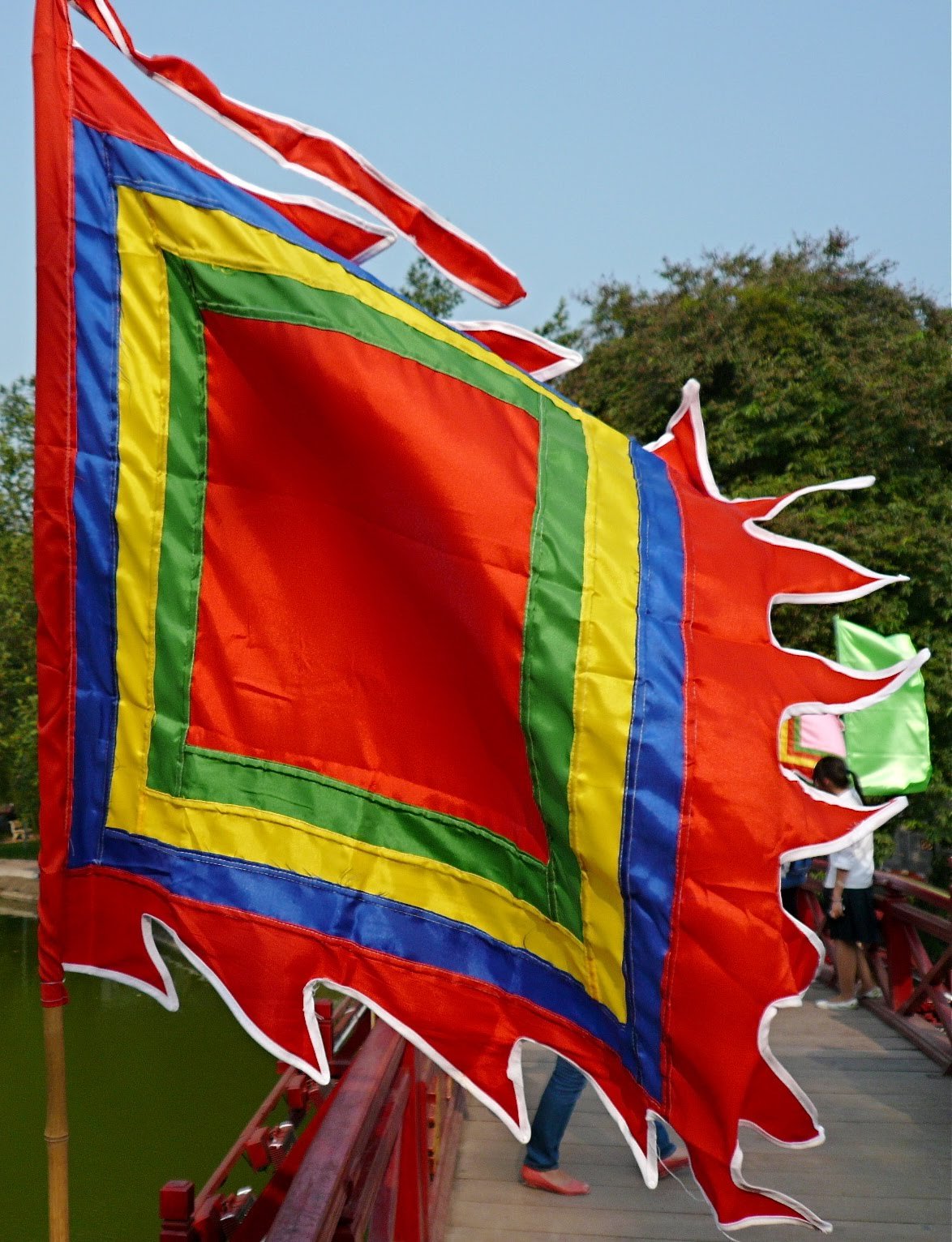 cách treo cờ thần
