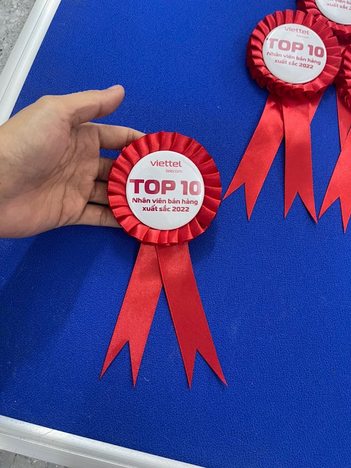 Hoa Cài Áo Sự Kiện