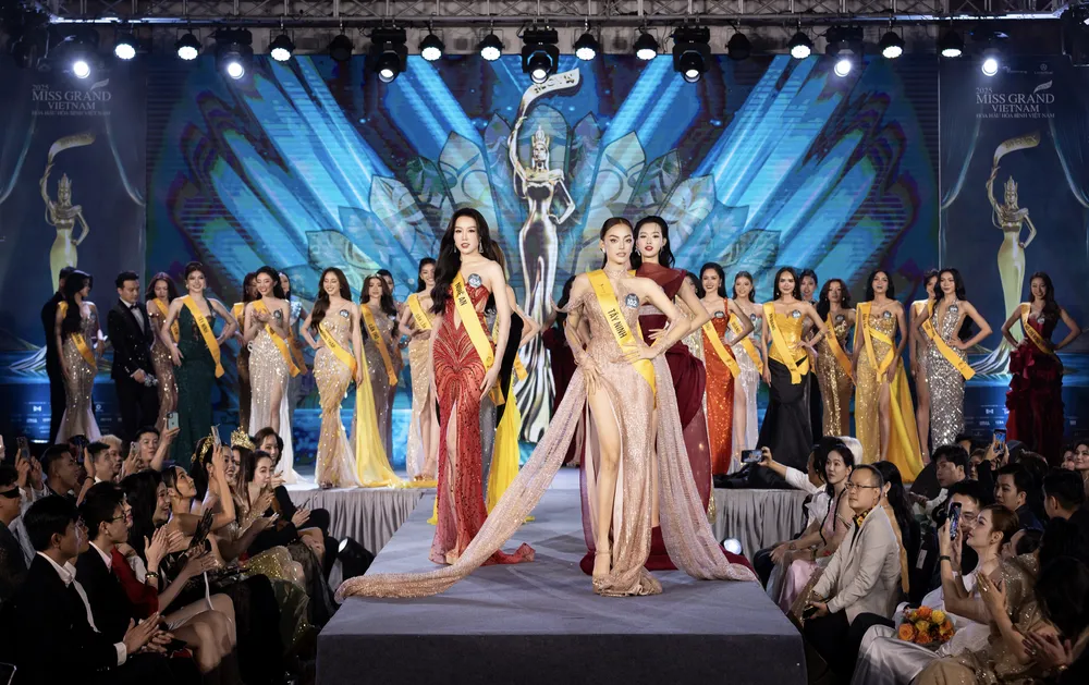 Băng Đeo Của Hoa Hậu Gọi Là Gì 3 Băng đeo của hoa hậu gọi là gì - INCONI