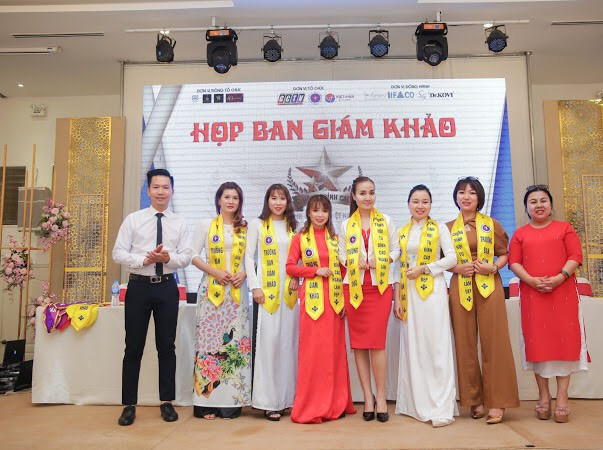 Xưởng INCONI Hà Nội chuyên sản xuất băng rôn của hoa hậu