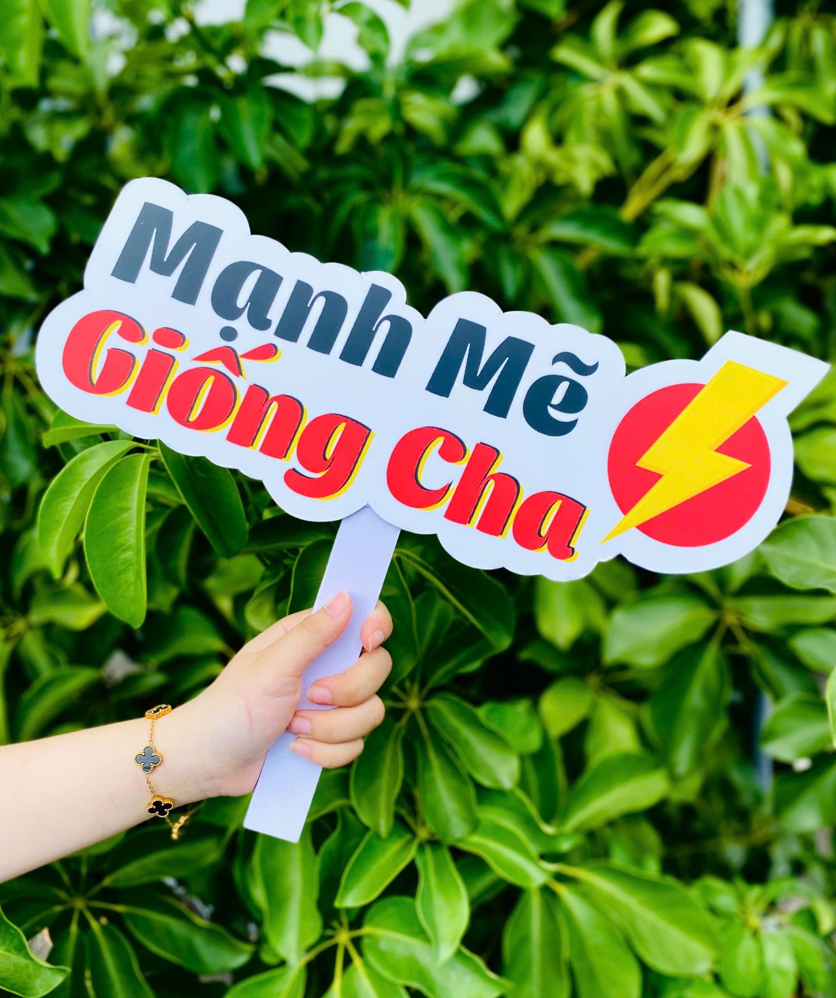 In Hashtag Cầm Tay Gần Đây – Xưởng in INCONI Hà Nội