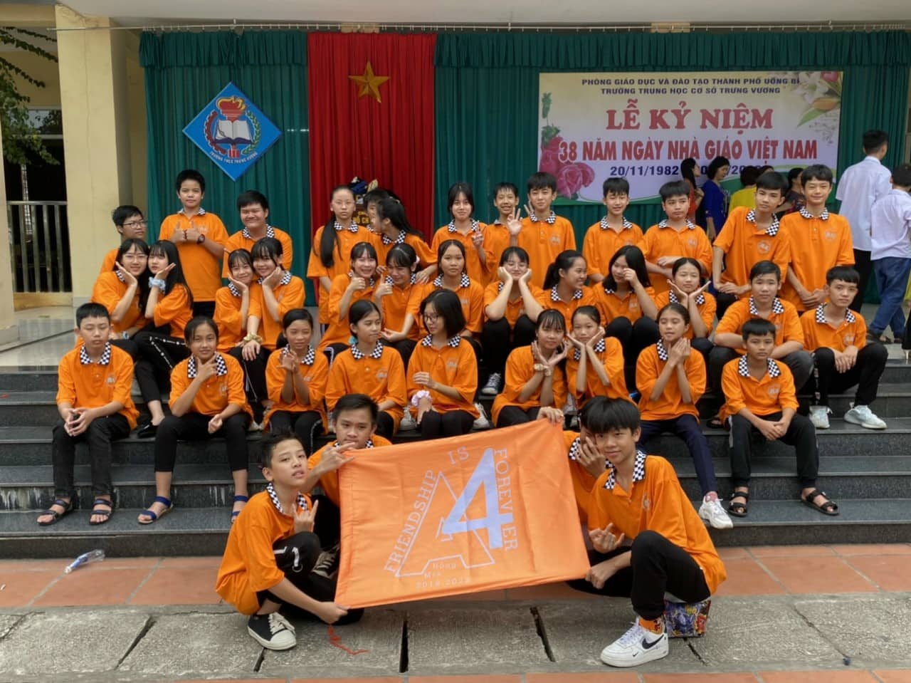 In cờ lớp theo yêu cầu