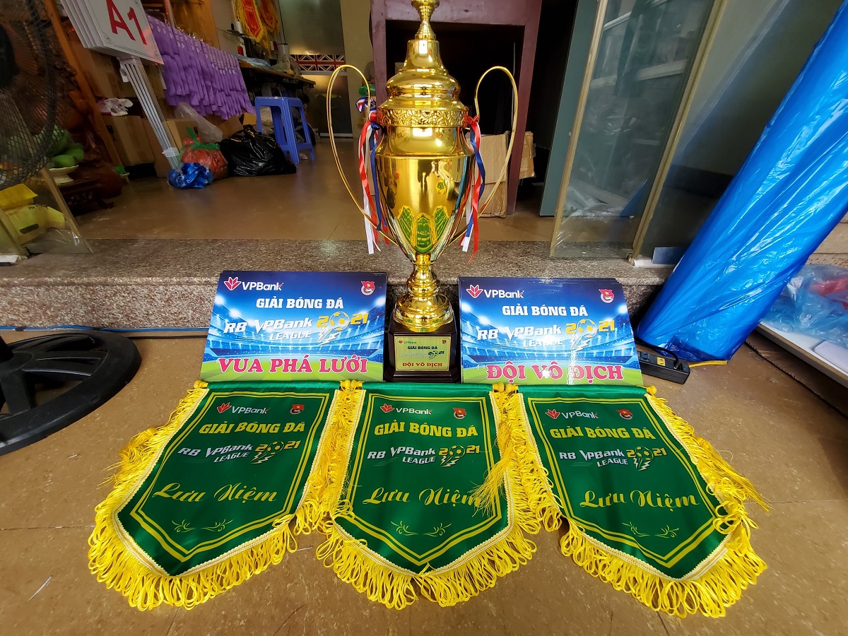 In cờ lưu niệm tại Hà Nội - giá rẻ INCONI