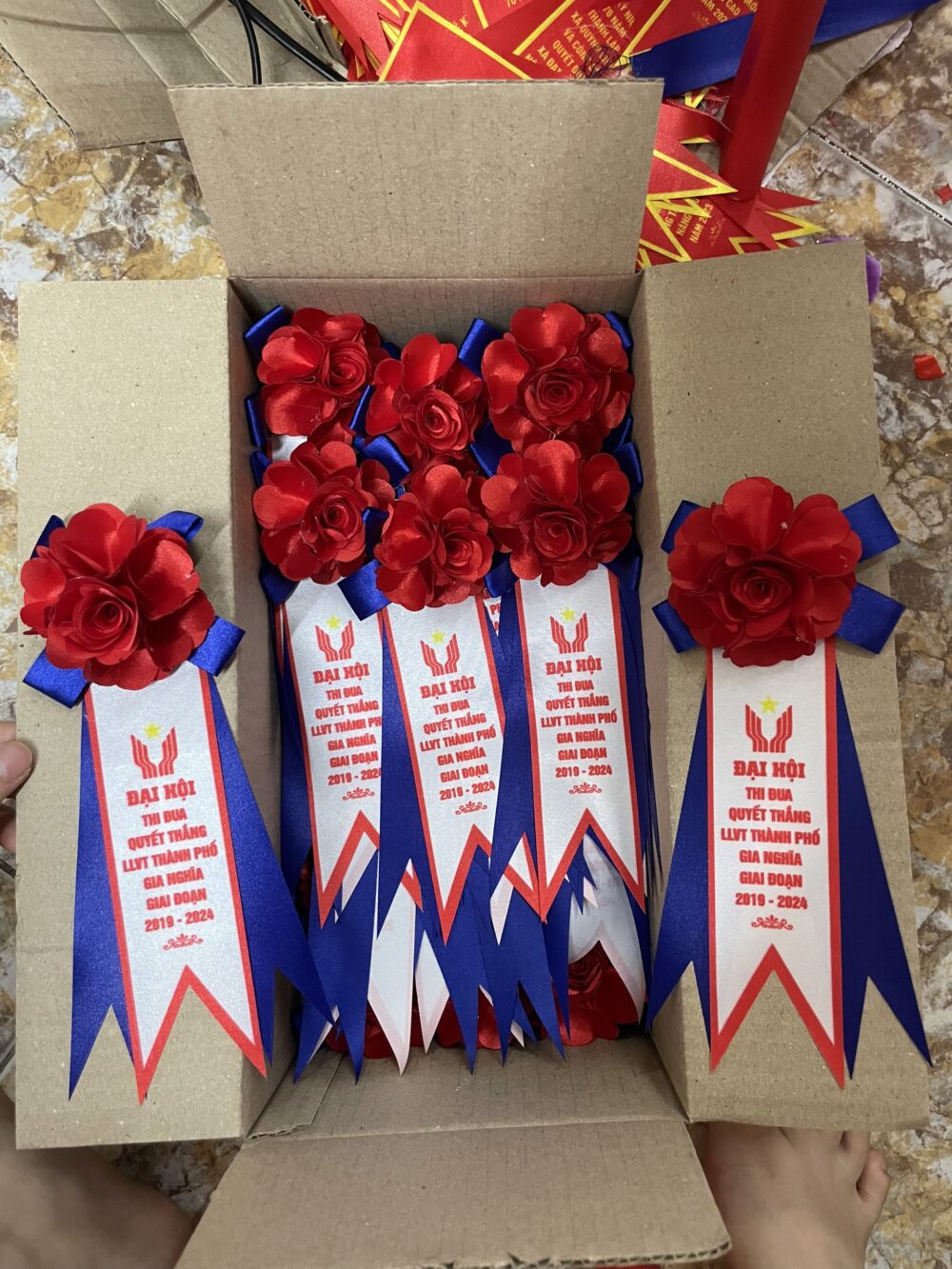 Hoa hồng cài áo ý nghĩa - INCONI