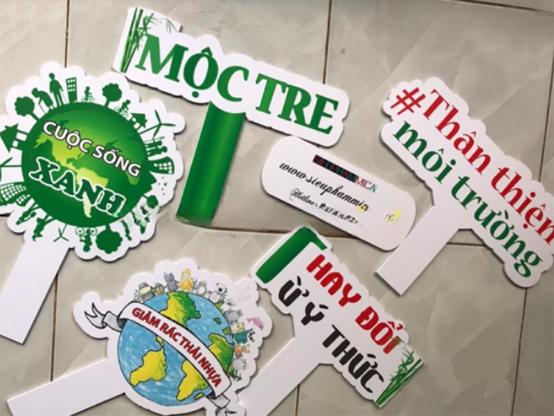 In Hashtag Cầm Tay Bảo Vệ Môi Trường – INCONI