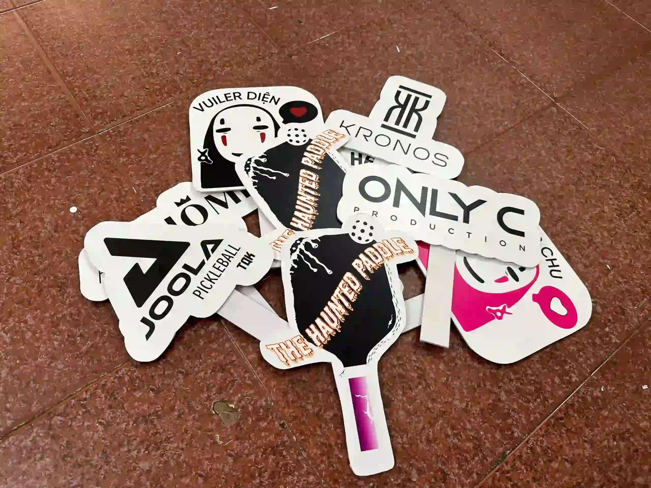 In hashtag cầm tay cầu giấy - INCONI