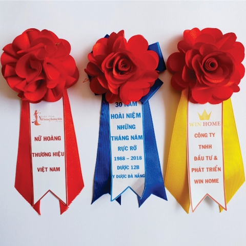 Hoa Cài Áo Đại Biểu Thành Phố Hồ Chí Minh