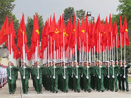 Cờ Hồng Kỳ Giá Bao Nhiêu – Giải Đáp Từ Xưởng In Cờ INCONI Tại Hà Nội