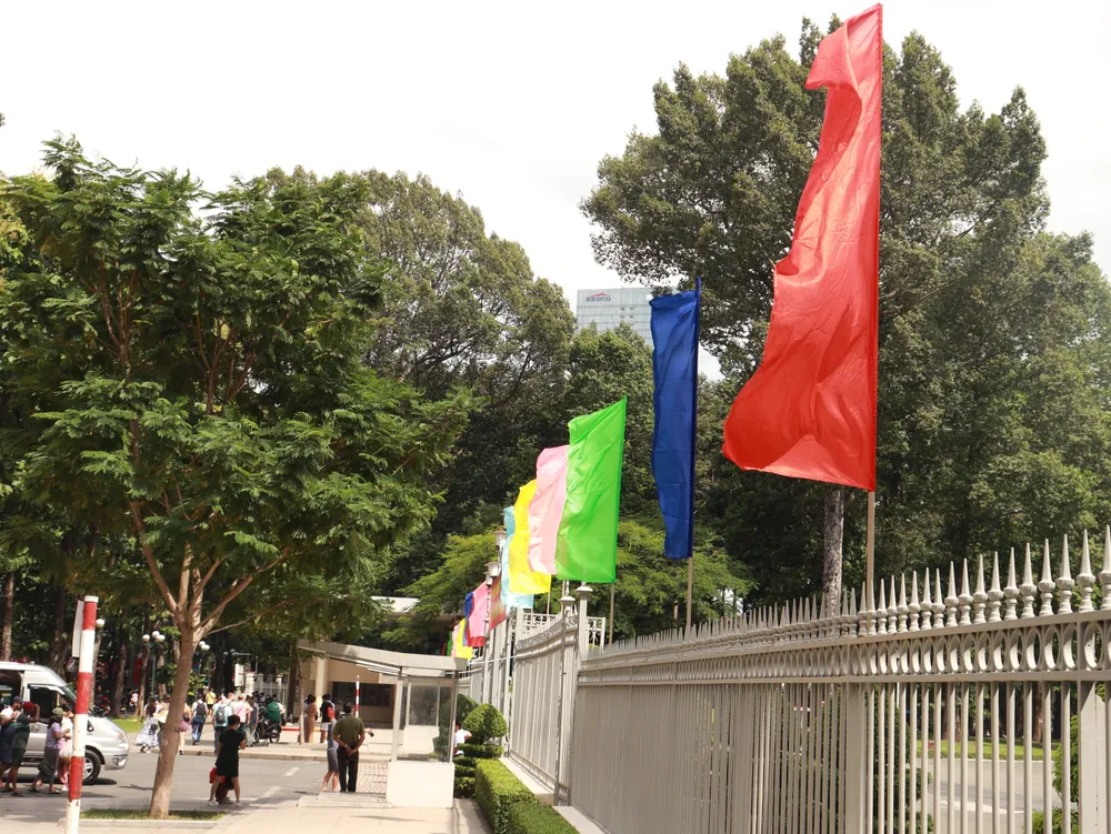 Cờ Chuối Đủ Màu – Xưởng In Cờ INCONI Tại Hà Nội