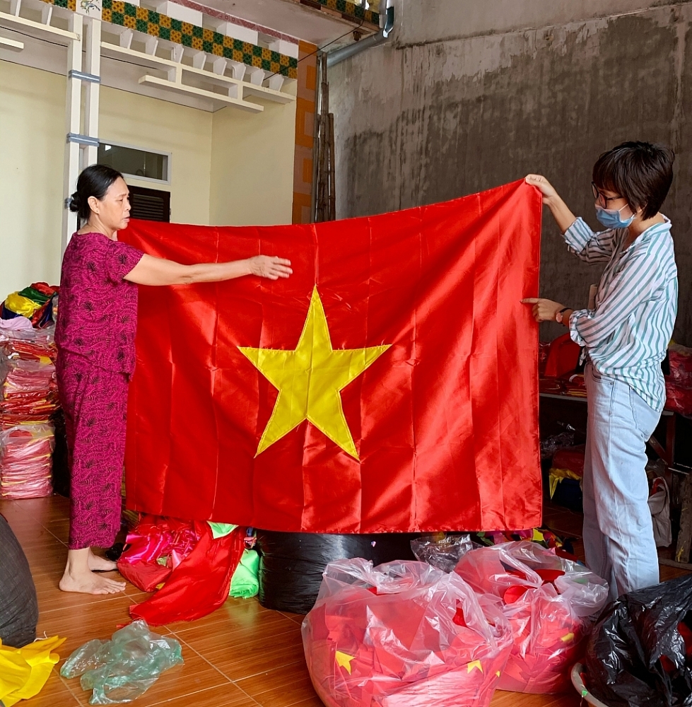 cờ tổ quốc khổng lồ
