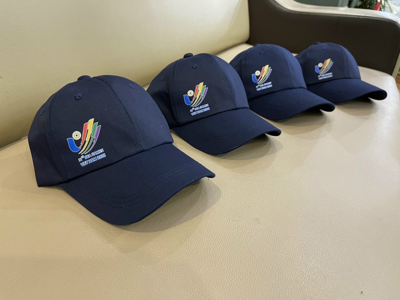 Mũ Du Lịch Đoàn – Xưởng in cờ INCONI