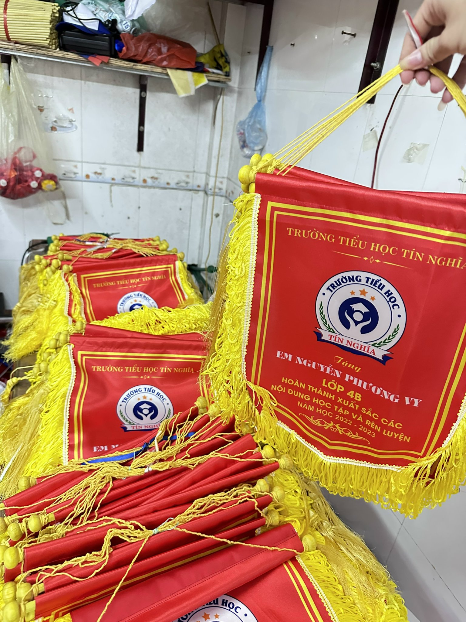 Giá In Cờ Logo - INCONI 5 Giá in cờ logo - xưởng in cờ INCONI