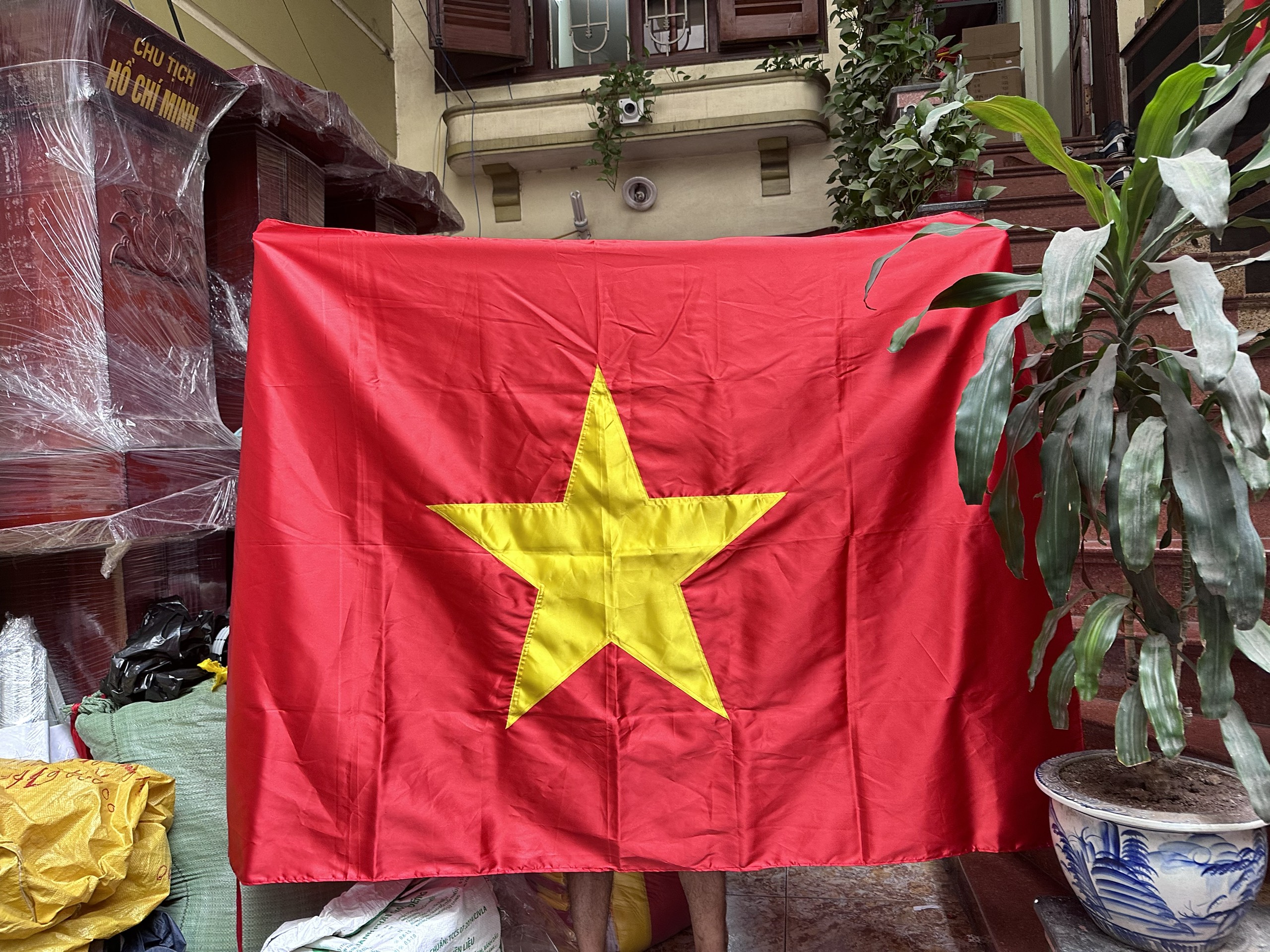 Cờ Tổ quốc in – Chất lượng cao từ xưởng in cờ INCONI