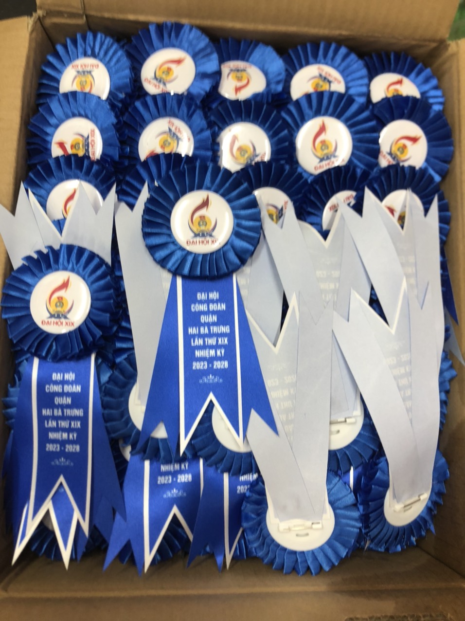 Hoa Cài Áo Giá Bao Nhiêu 2 Hoa cài áo giá bao nhiêu - INCONI