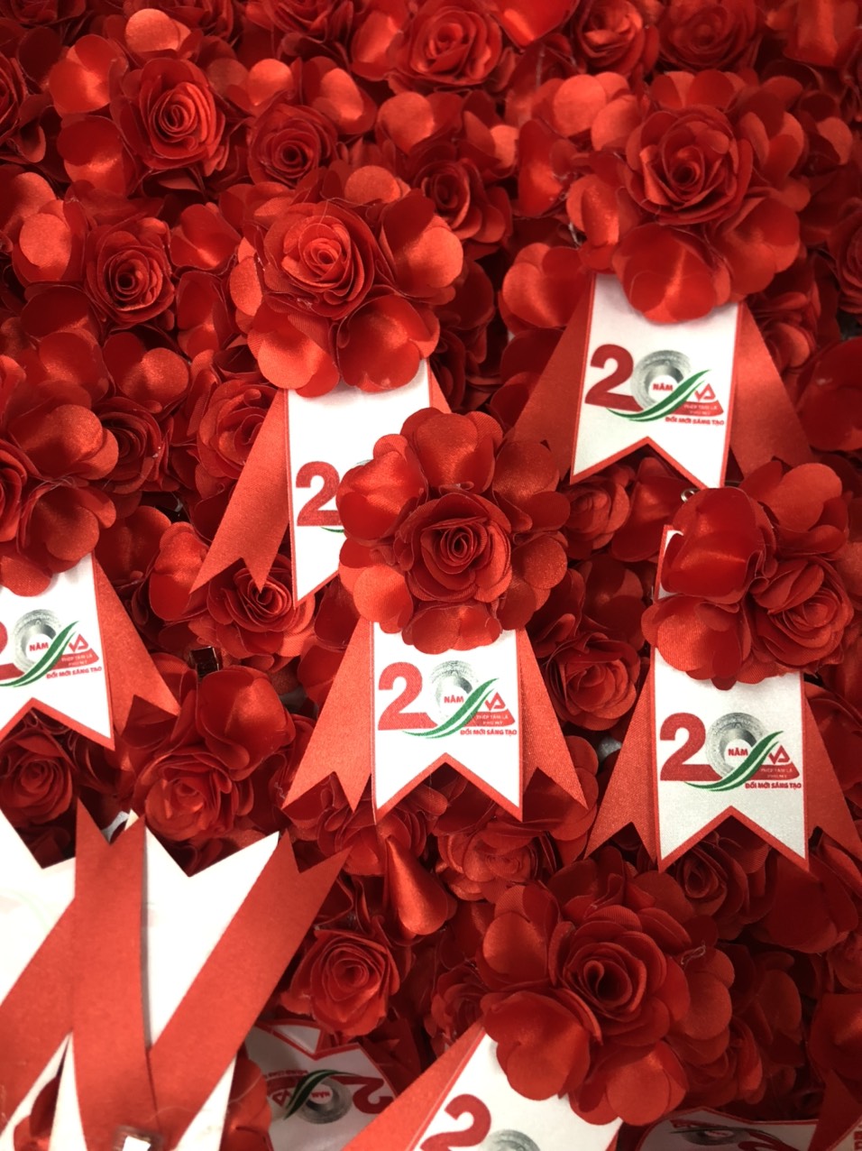 Mua Hoa Cài Áo Ở Hà Nội