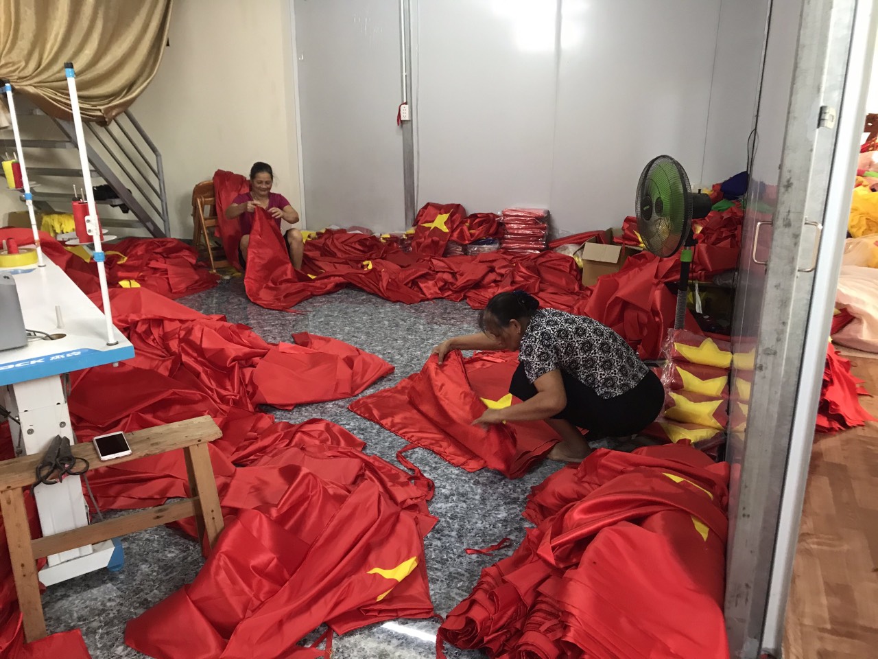 cột cờ hồng kỳ