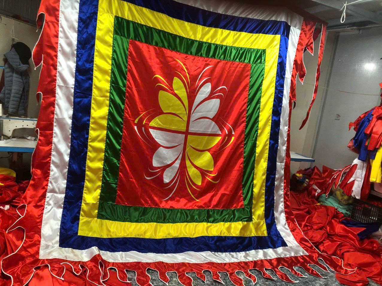 Các Loại Cờ Thần INCONI – Xưởng In Cờ INCONI