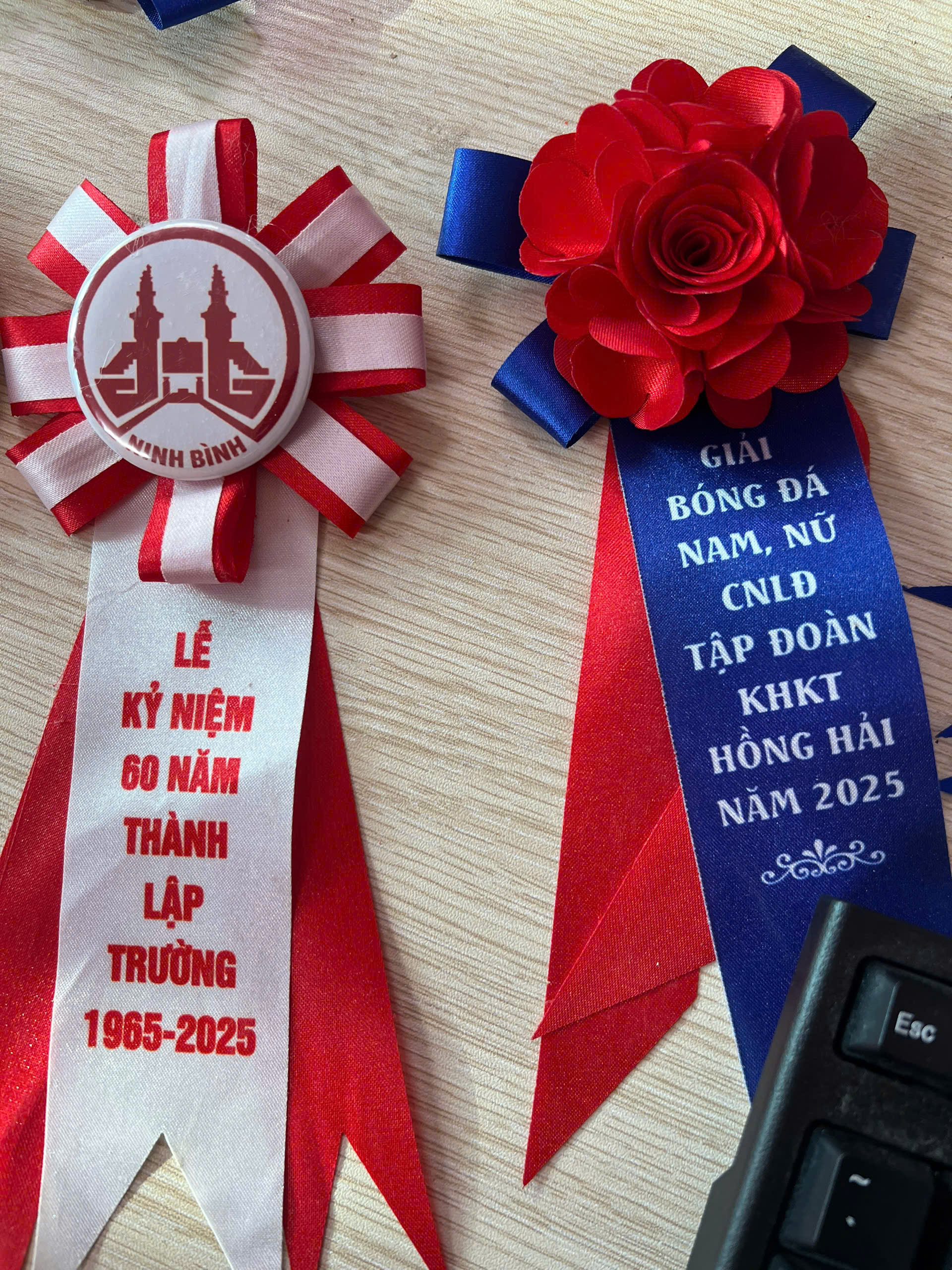 Làm Hoa Cài Áo Bằng Vải – INCONI