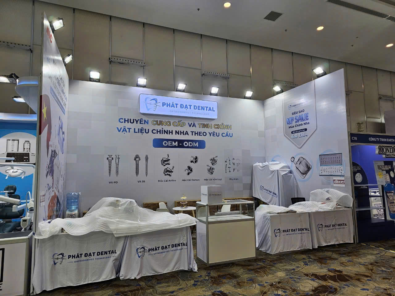 Nhận may khăn trải bàn chất lượng – Xưởng in may INCONI Hà Nội