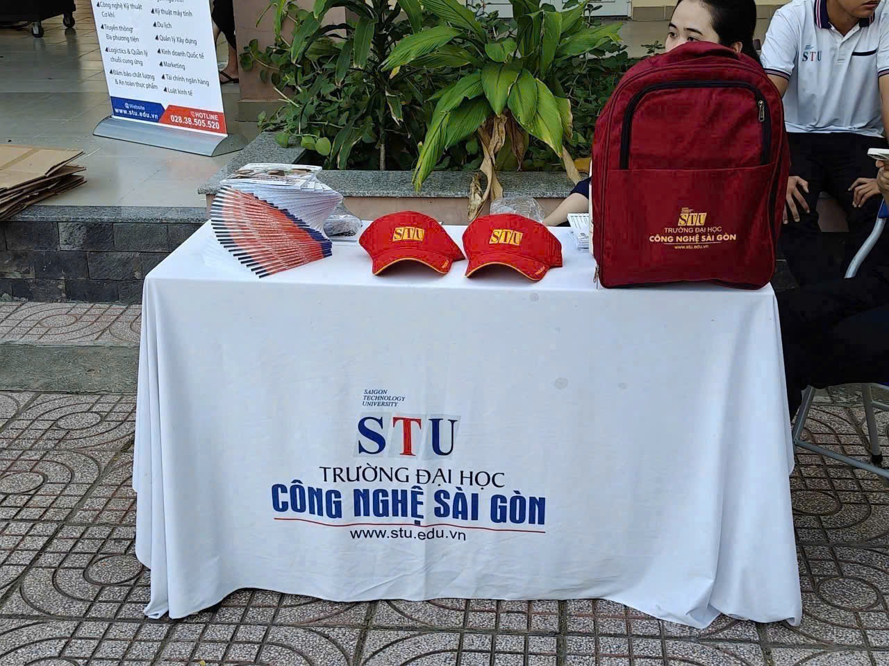 khăn trải bàn an cao cấp