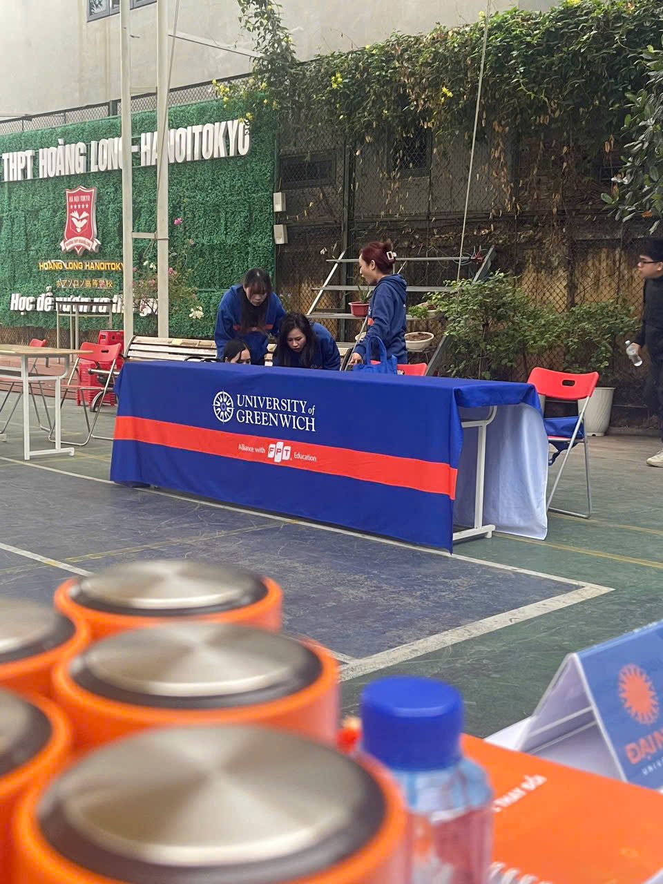 In Logo Khăn Trải Bàn – Xưởng In May INCONI Tại Hà Nội