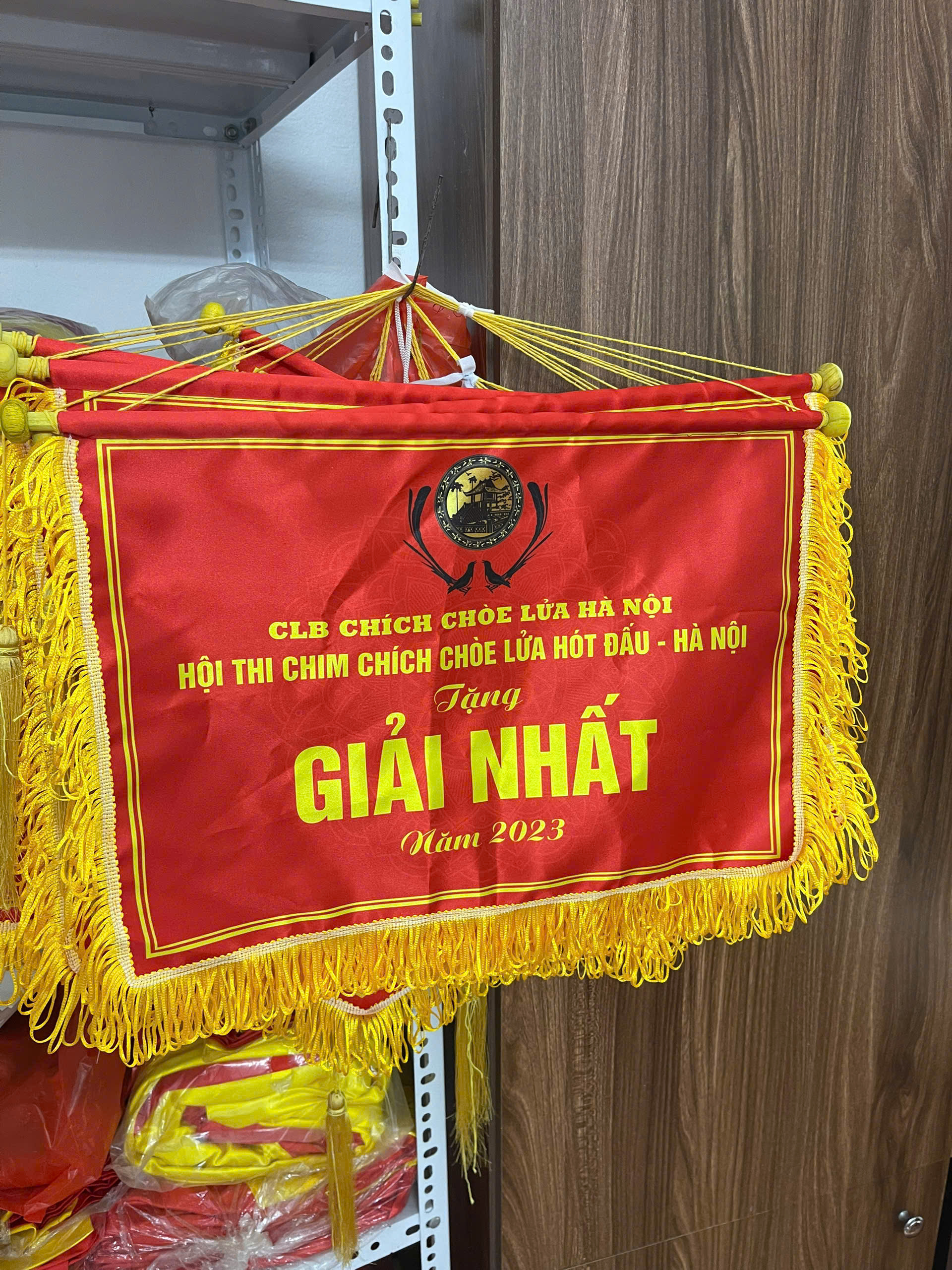 Báo Giá Cờ Lưu Niệm – Giá Rẻ Tại INCONI