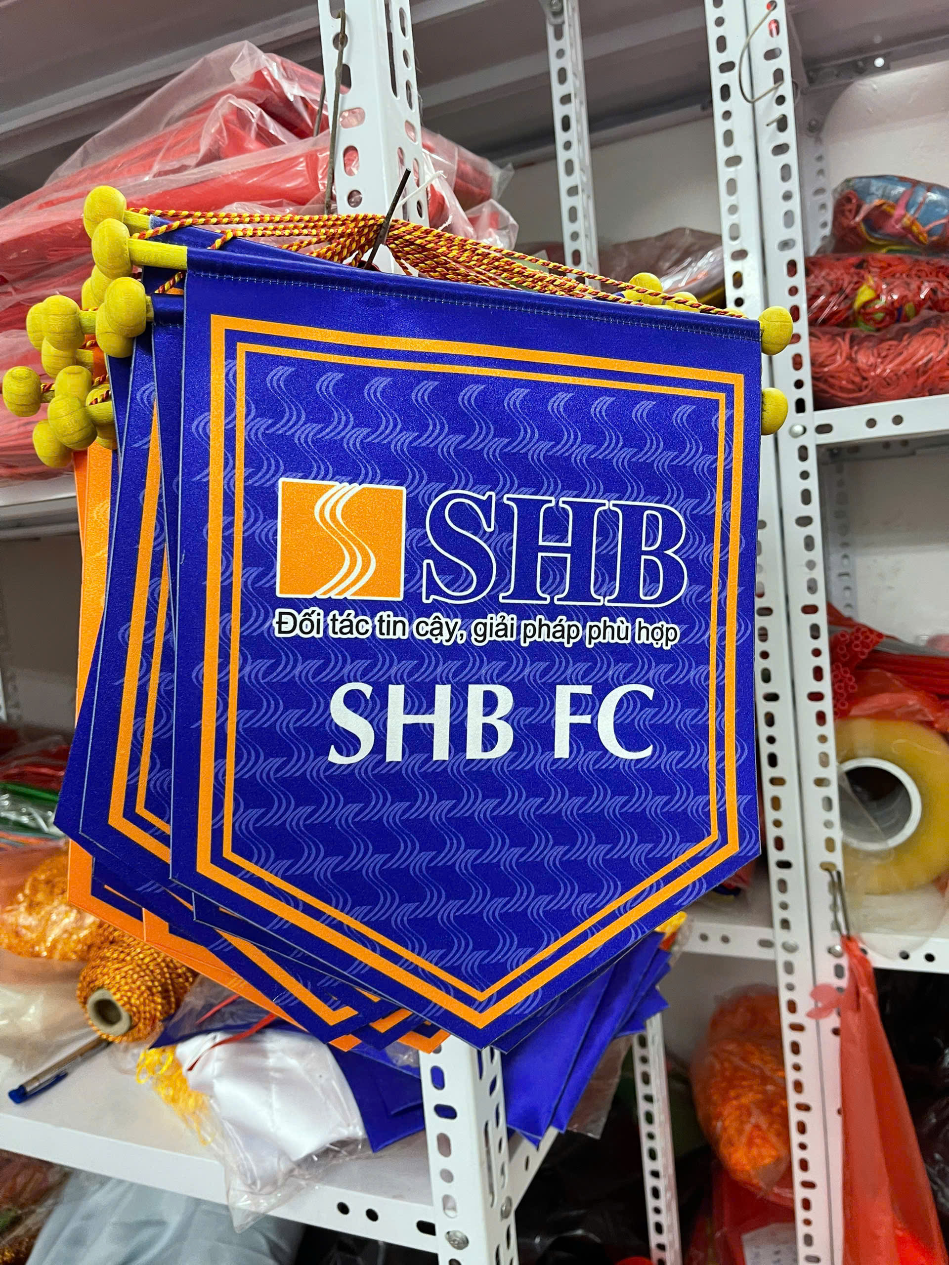 Cờ Lưu Niệm Vector – Chất Lượng Cao