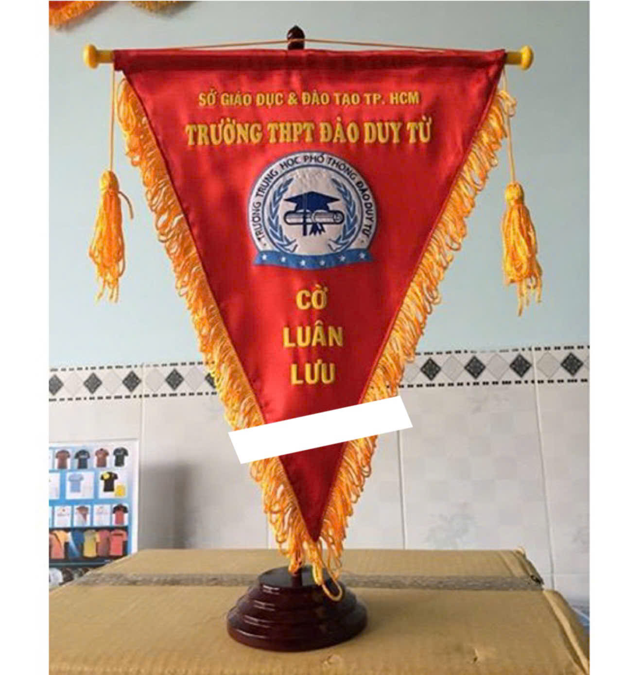 Cờ Lưu Niệm Để Bàn – Xưởng in cờ INCONI