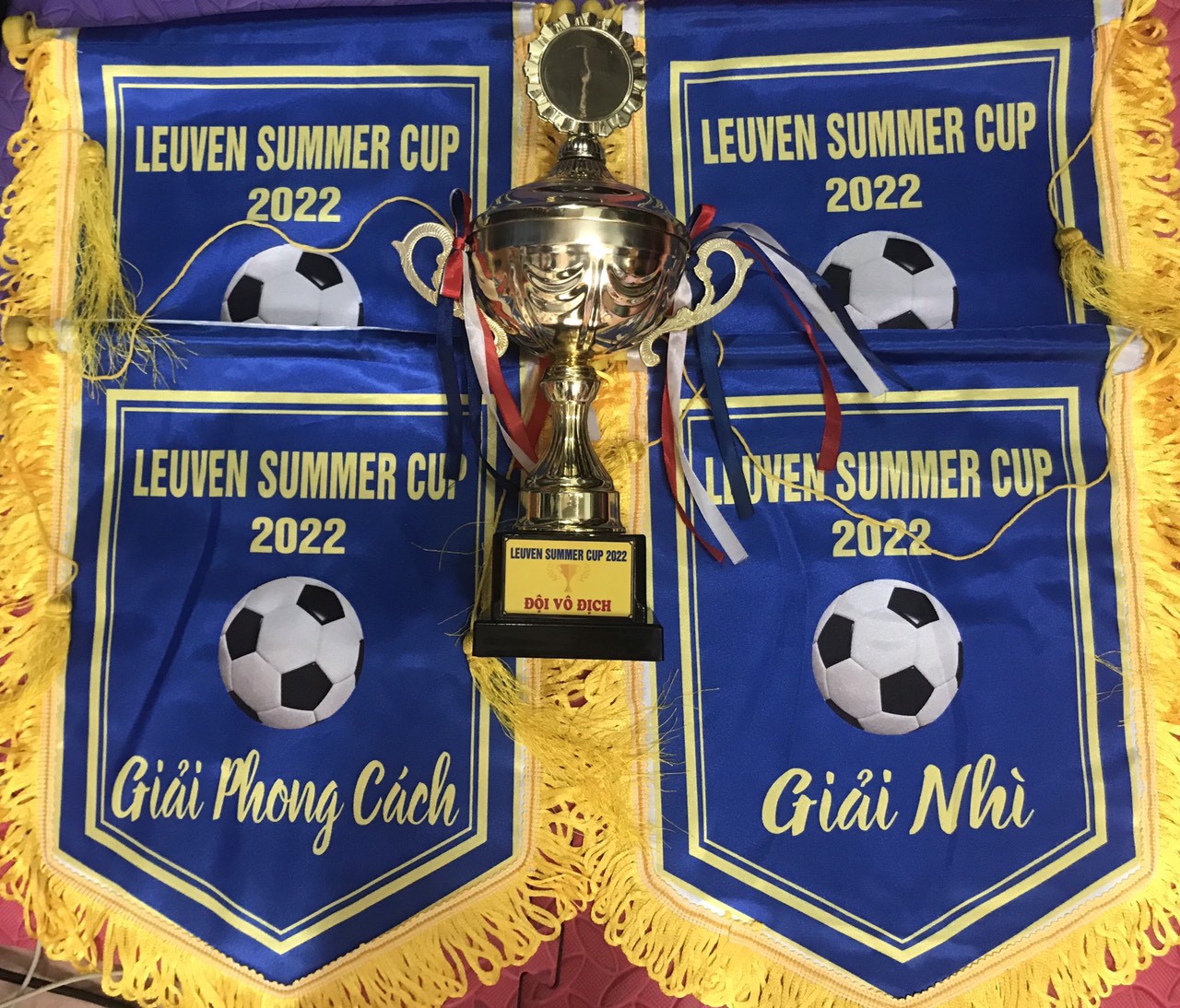 Bán Cúp Cờ Lưu Niệm - Xưởng INCONI Hà Nội 4 Bán cúp và cờ lưu niệm - INCONI