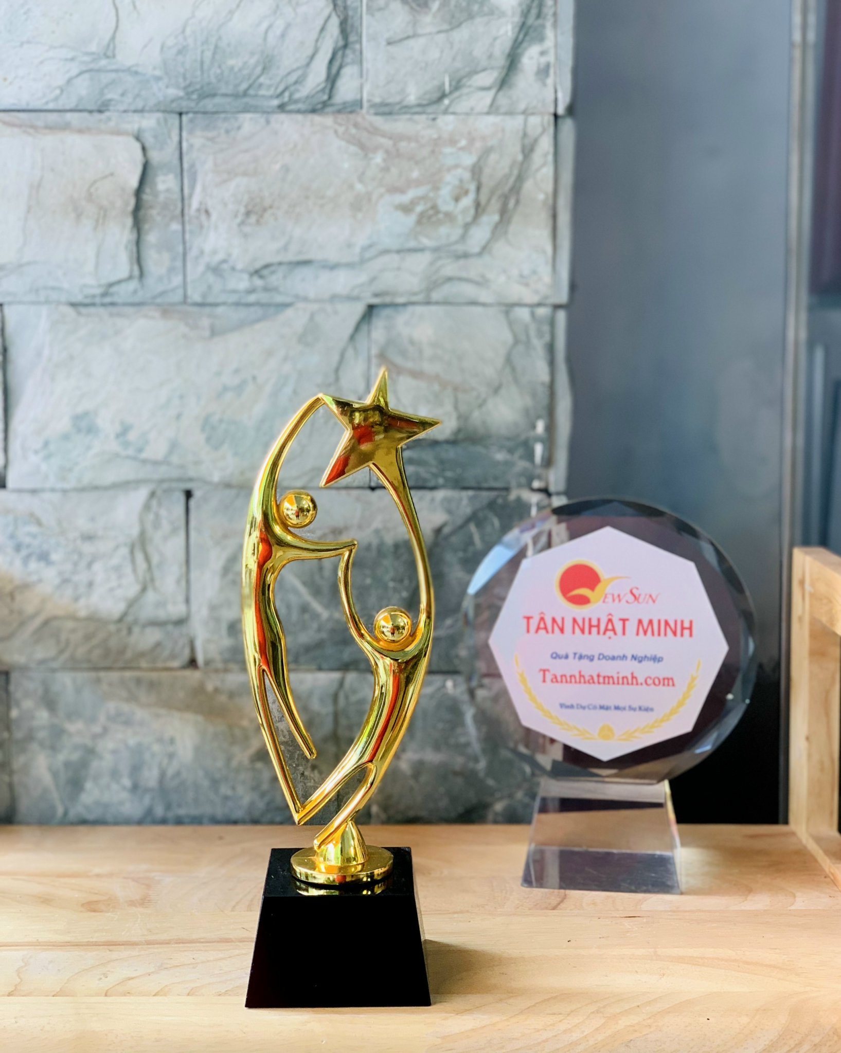 Cúp lưu niệm - INCONI