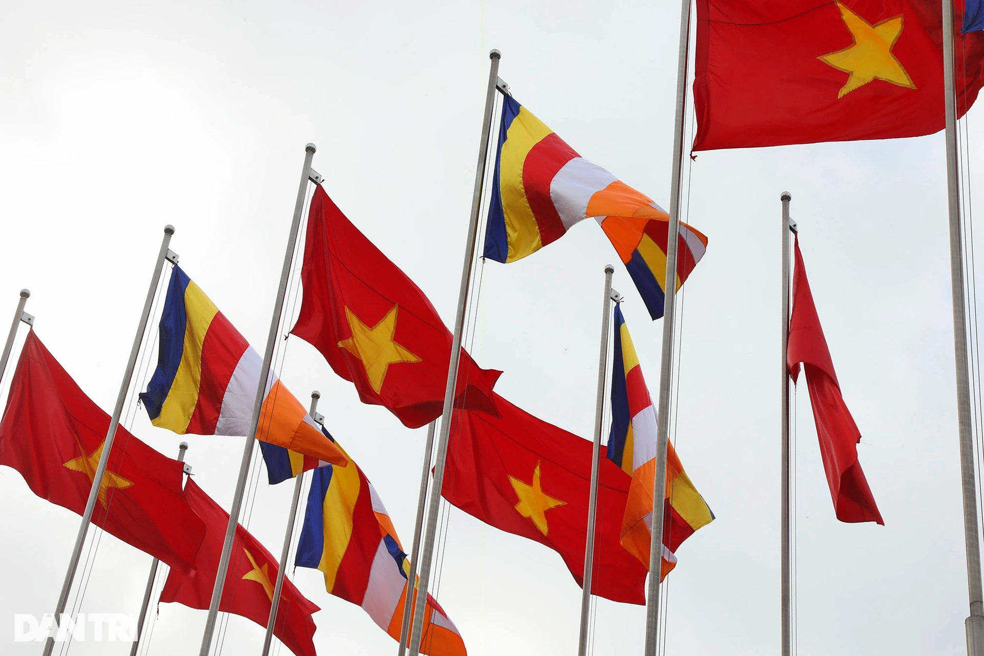 Cờ Phật khổ lớn – Xưởng in cờ INCONI Hà Nội 6 10 edited 1669606614589