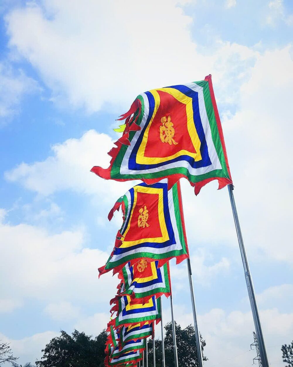 Cờ thần truyền thống - INCONI