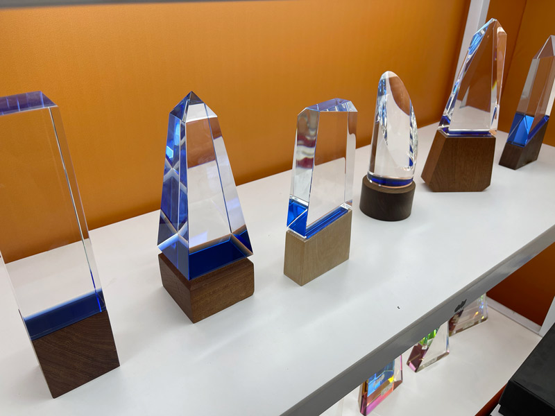 Cúp Lưu Niệm Gỗ – Giá Rẻ tại Hà Nội – INCONI