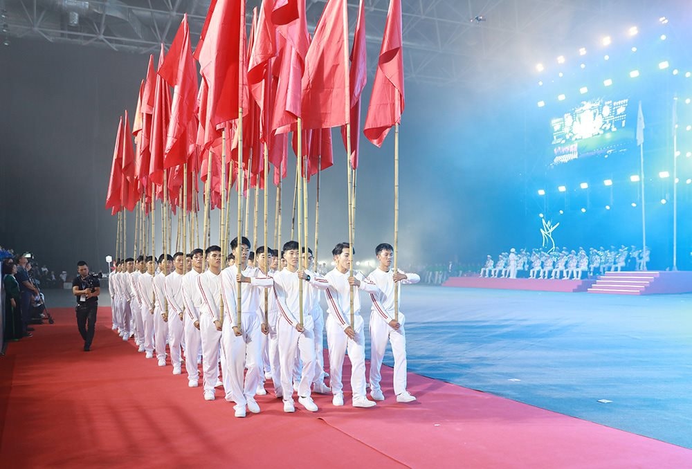 Cờ Hồng Kỳ Cỡ Lớn - Xưởng Cờ INCONI 2 Cờ Hồng Kỳ Cỡ Lớn - INCONI