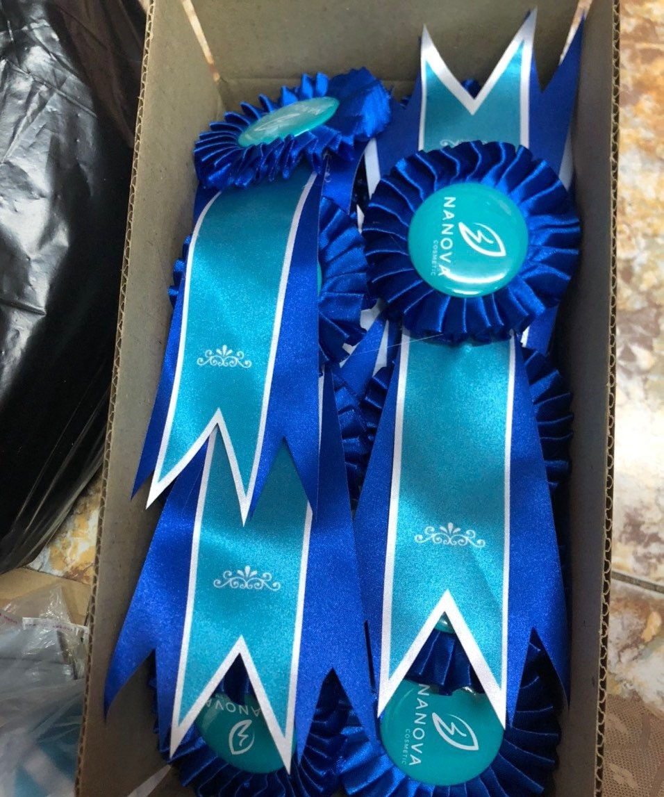 Hoa Cài Áo Đại Biểu Lụa - Xưởng INCONI Hà Nội 2 Hoa cài áo đại biểu lụa - INCONI