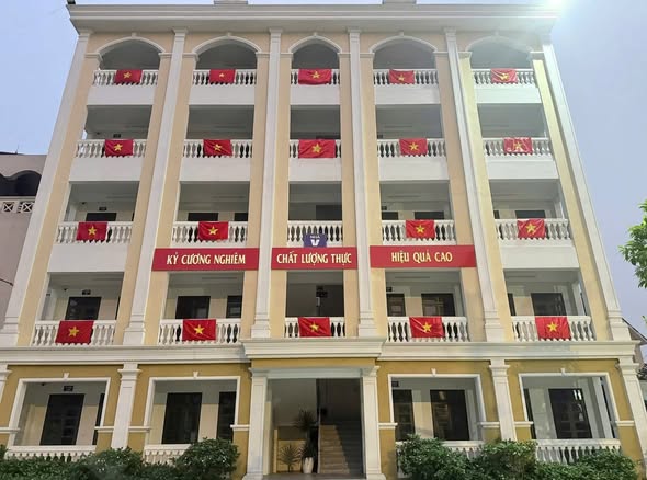 Cờ Tổ Quốc Vải Lụa Silk – Xưởng In Cờ INCONI Tại Hà Nội 6 493351461 1129197112343328 2543615020231657801 n