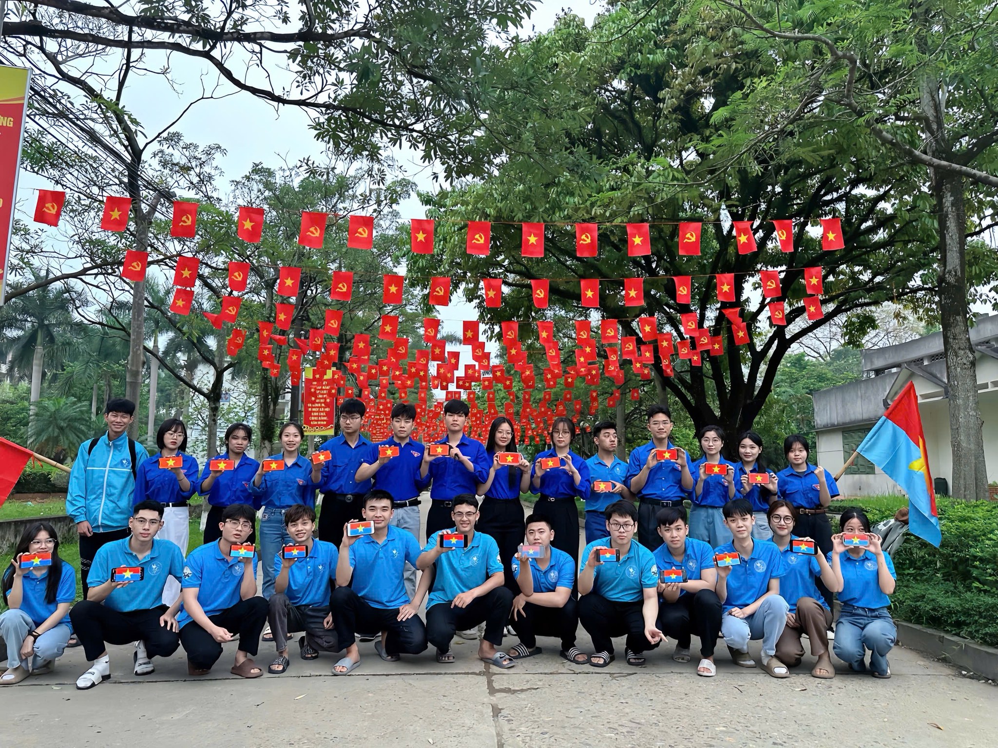 Mua Cờ Dây Sao Đảng Ở Hà Nội – Xưởng In Cờ INCONI 3 494036650 1071193975055687 2433686352134574388 n