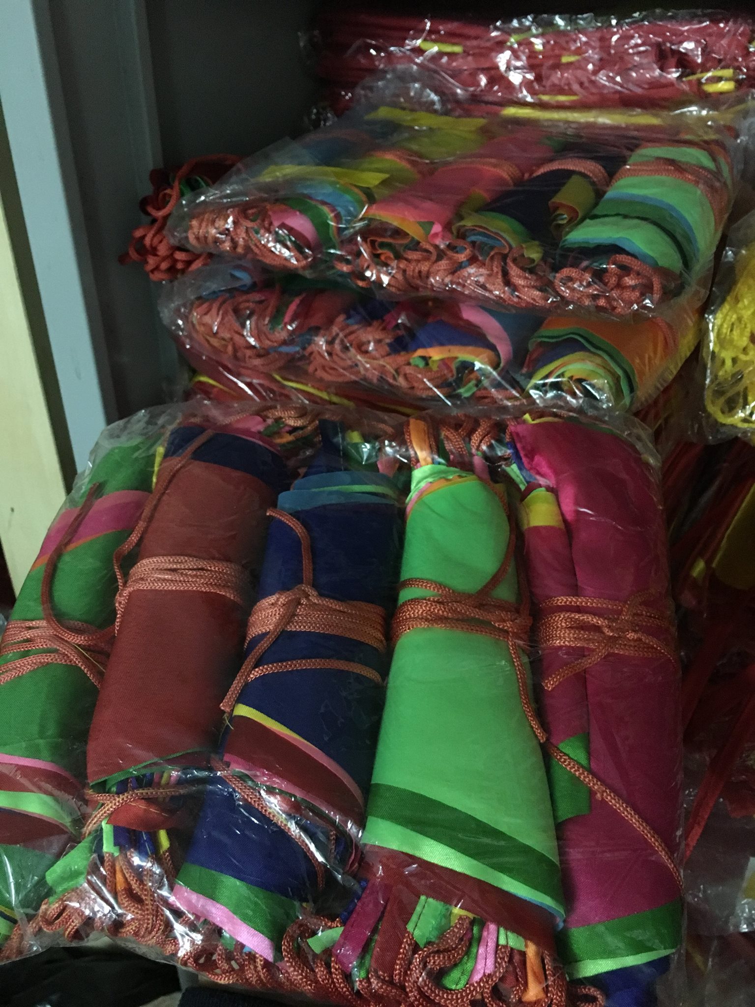 Mua Cờ Dây Tam Giác Online – Xưởng In Cờ INCONI Hà Nội