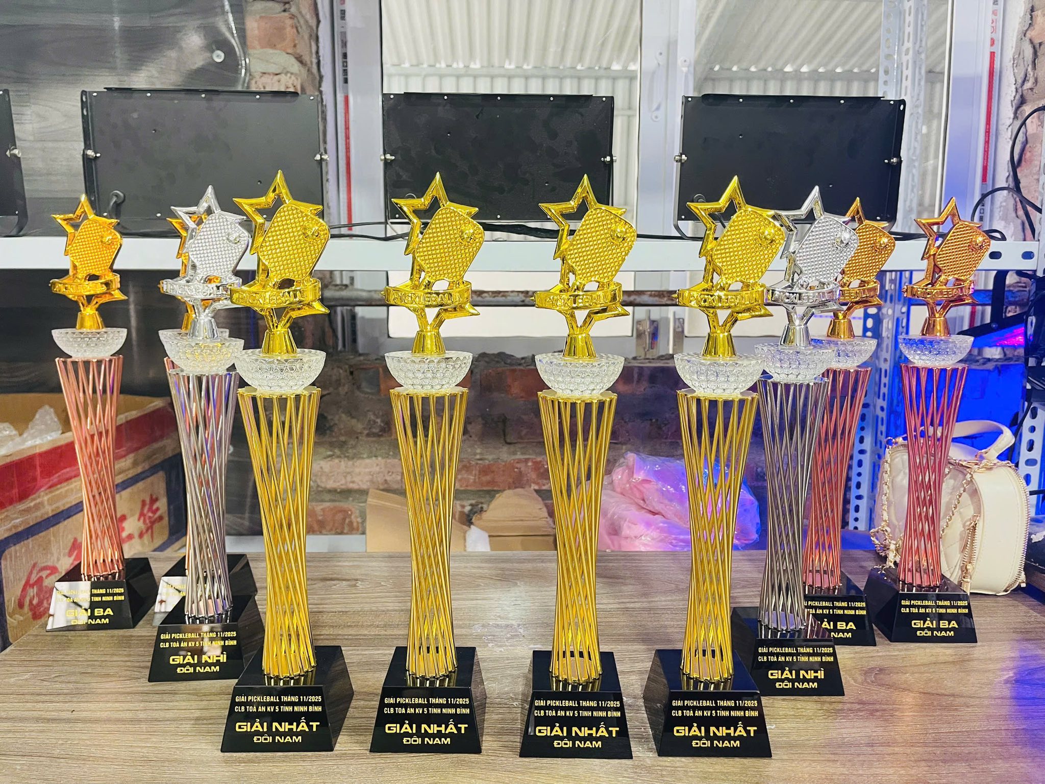 Cúp lưu niệm giá - INCONI