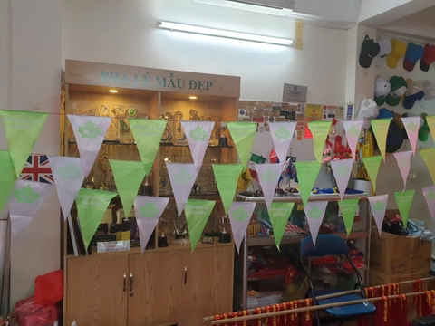 Cờ Dây Tam Giác Vải – Xưởng In Cờ INCONI tại Hà Nội