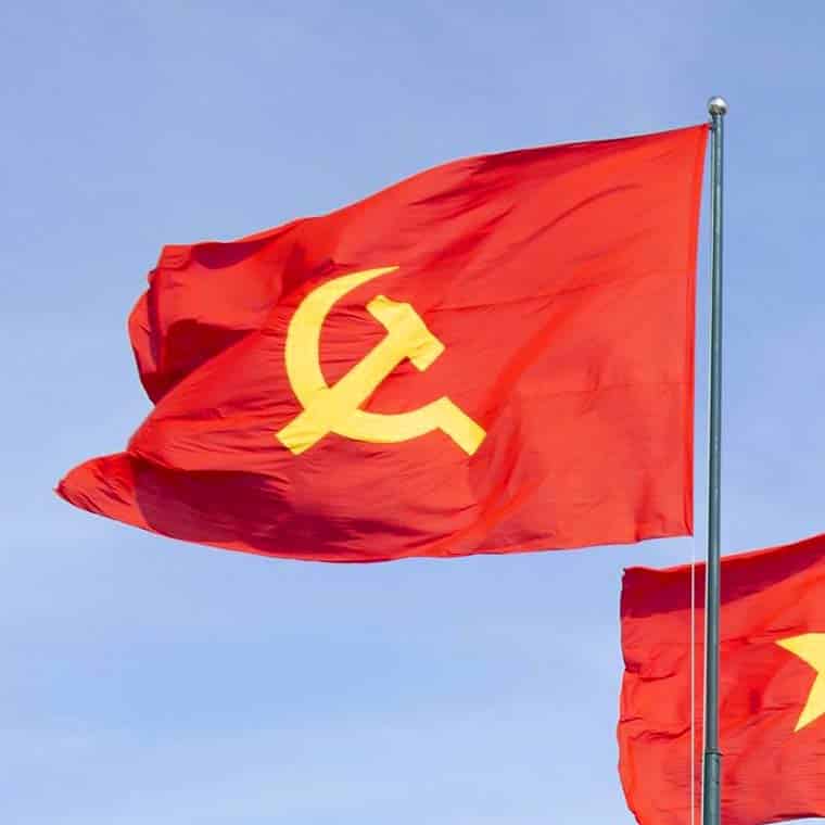 Cờ Đảng giá rẻ – Xưởng in cờ INCONI tại Hà Nội, Chất lượng Cao, Giá Tốt