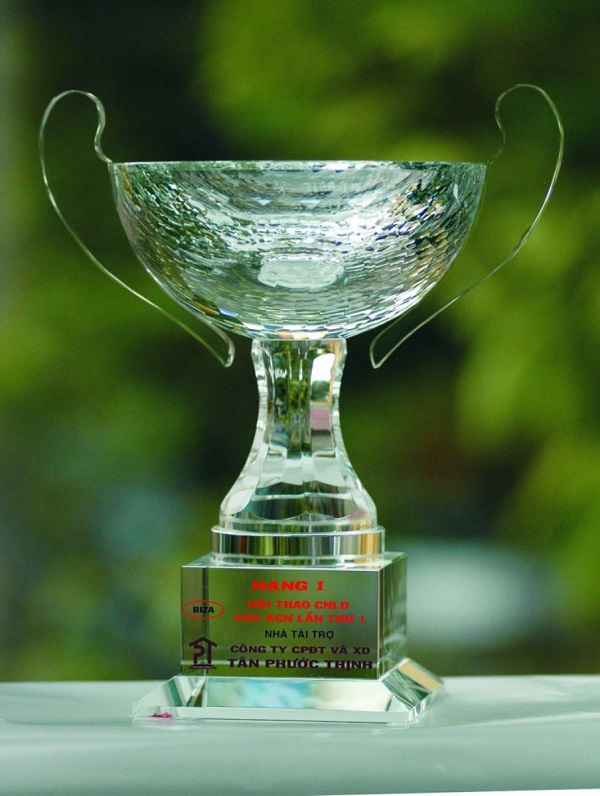 Cúp lưu niệm pha lê - INCONI