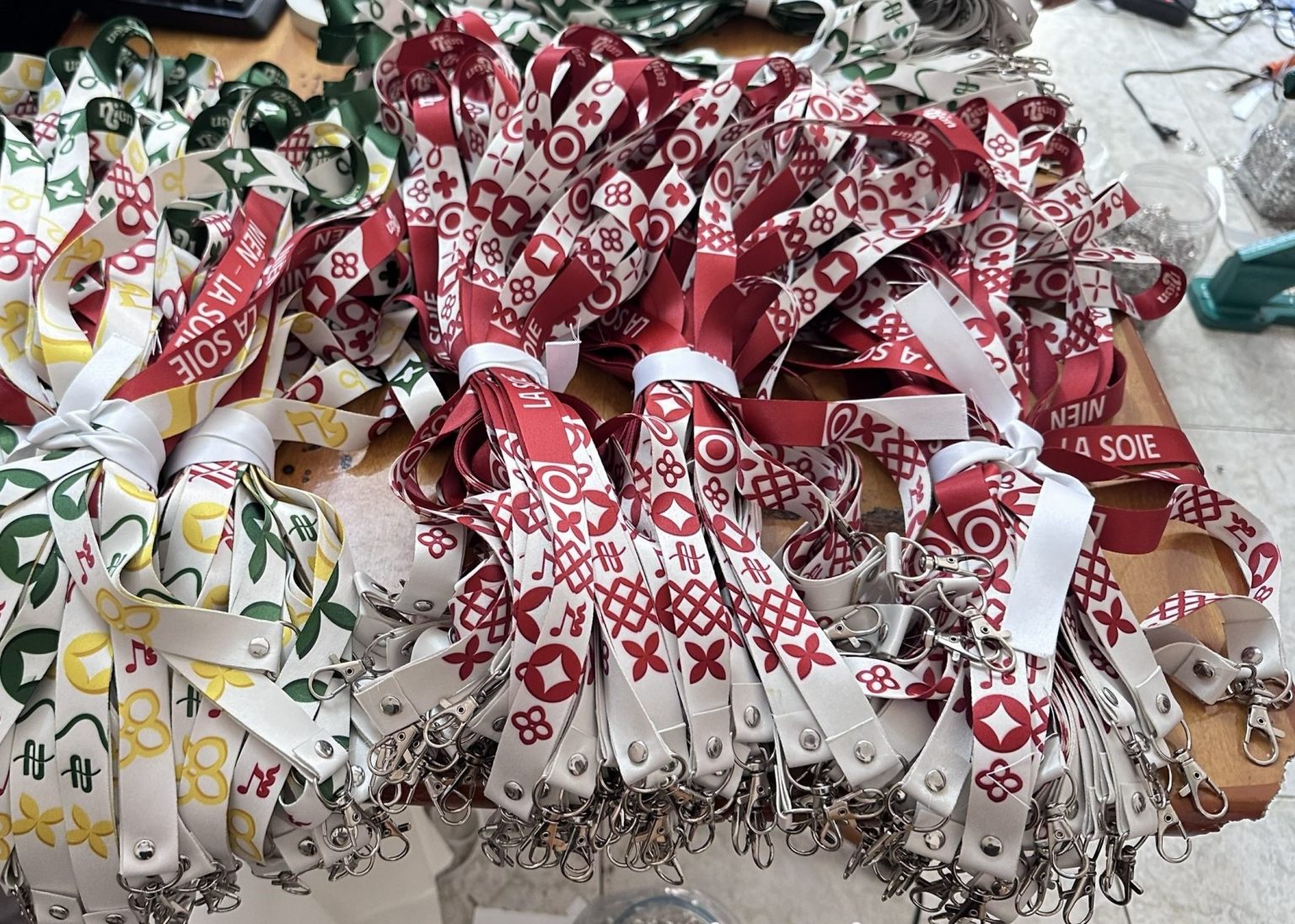 Dây đeo thẻ có móc khóa – Xưởng INCONI Hà Nội